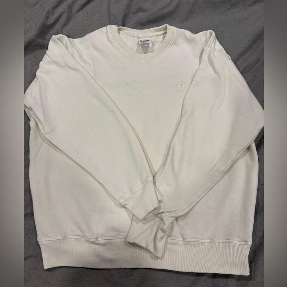 Victoria secret women’s crewneck
